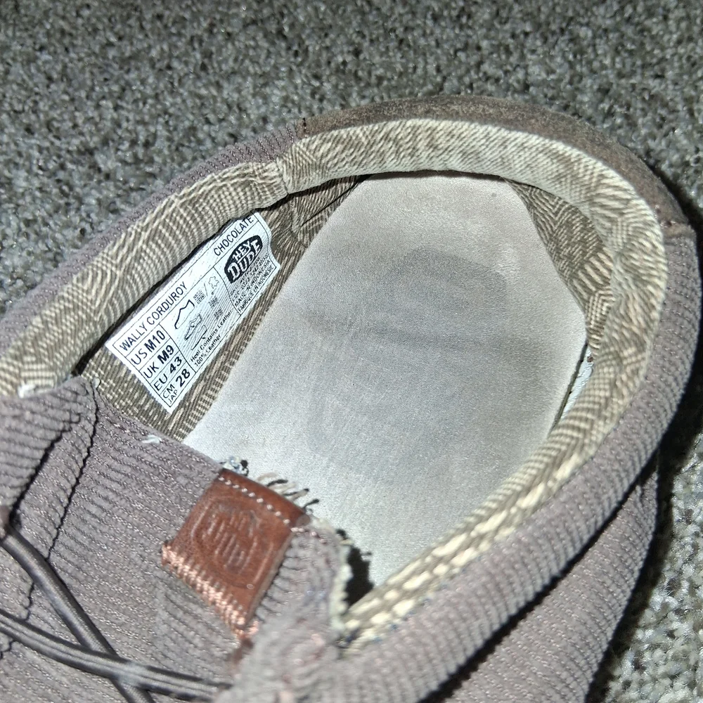 Hey Dude Chocolate Wally Corduroy Loafers Size 10 - Picture 7 of 7